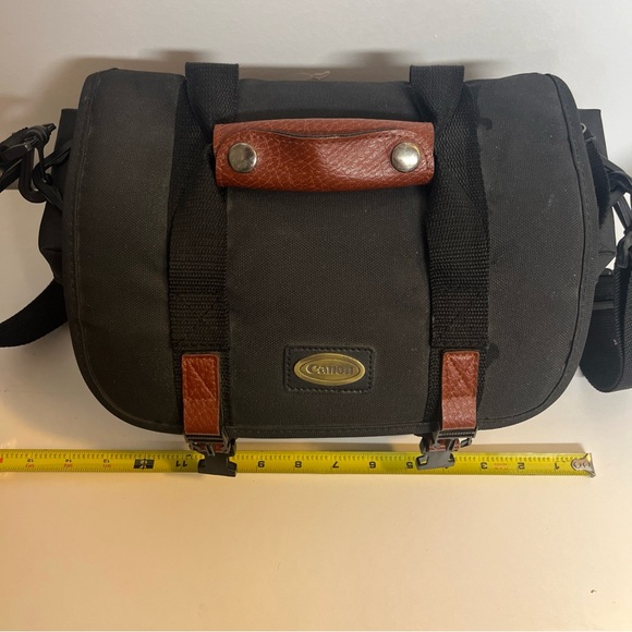 Vintage Canon Black Canvas Camera Bag Pockets Shoulder Strap Leather - Picture 11 of 13